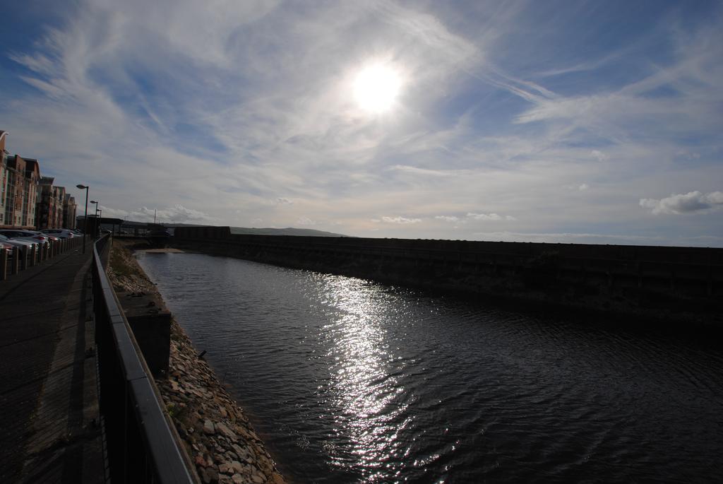 No5 Ayr Beach - Coorie Doon Stays Eksteriør bilde